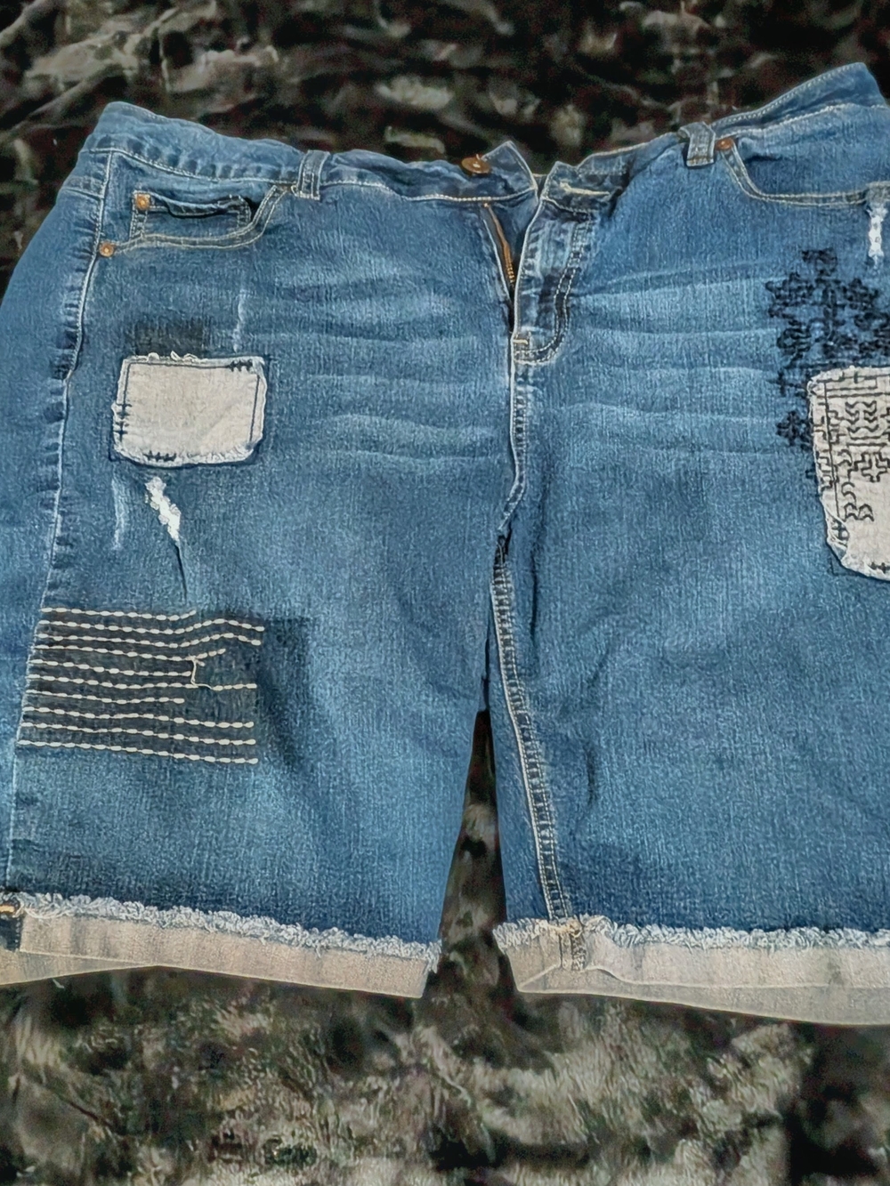 Women's Blue Patchwork Denim Jean Shorts with Embroidered Accents
